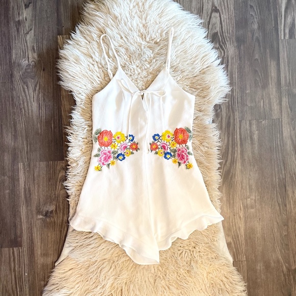 Forever 21 Floral Embroidered Ruffled Romper - Picture 2 of 4